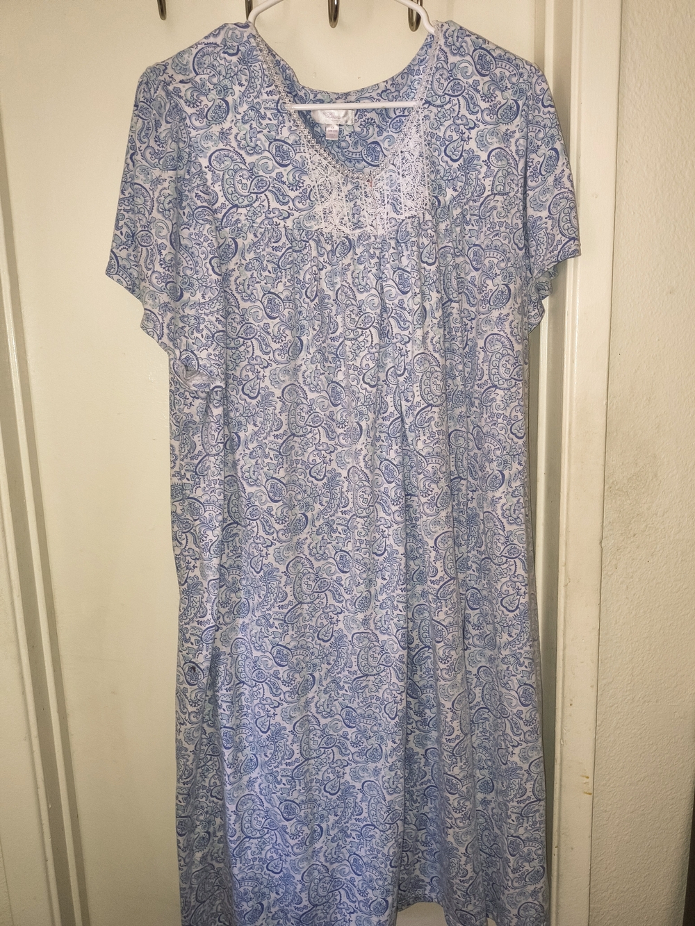 Secret Treasures Light Blue Paisley Short-Sleeve Nightgown